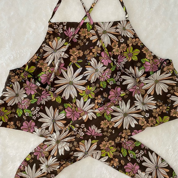 RVCA Sasha’s Tank Halter Tie Back Closure Floral Crop Top - Picture 7 of 8